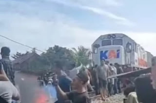 PT KAI Sesalkan Tindakan Warga Blokir Jalur Kereta Api di Batubara