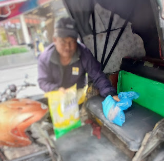 Gerakan Turun ke Jalan, FJPI Sumut Salurkan Paket Sembako Tahap 3 pada Kaum Pinggiran