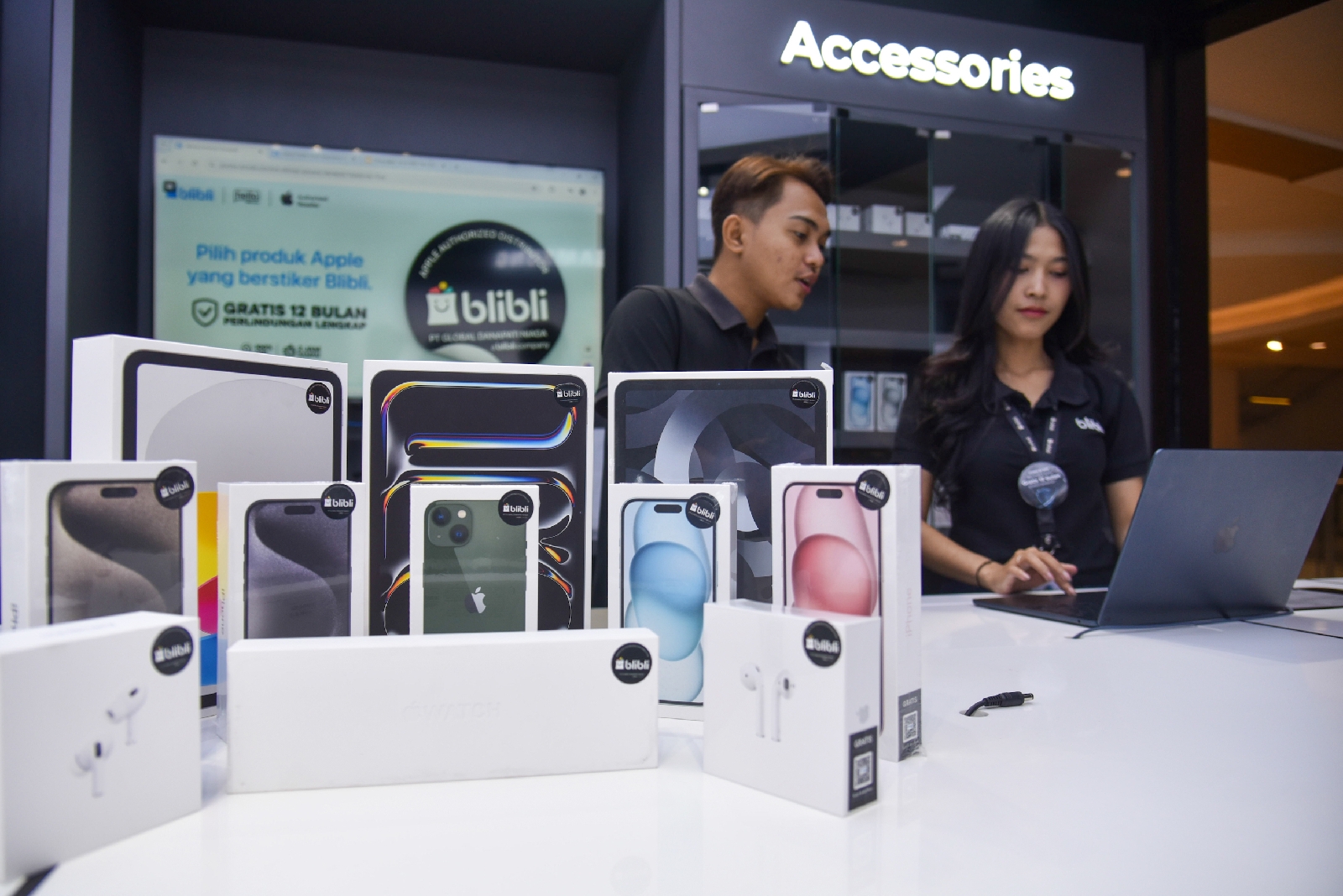 Beli Produk Apple Berstiker Blibli, Gratis 12 Bulan Perlindungan Lengkap