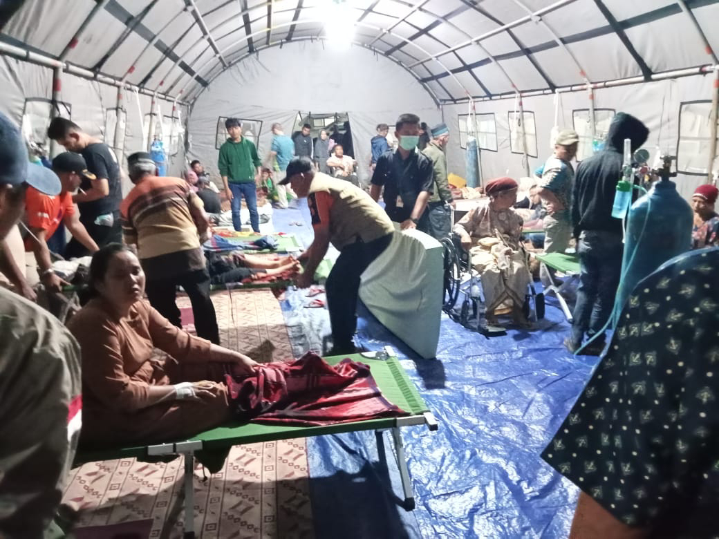 Kronologis Ratusan Warga Mandailing Natal Keracunan Gas Proyek PT SMGP