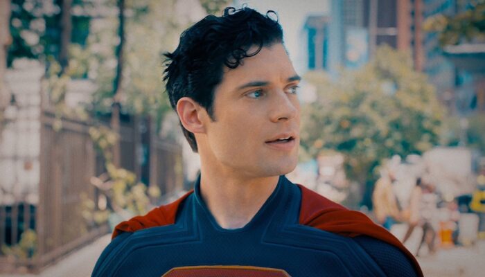 Superman, Gempa 5.2, dan Sinyal Indosat yang Tetap Perkasa