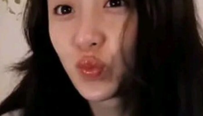 Style Terbaru Yunjin Le Sserafim Kejutkan Fans, Tampil 'Pede' dengan Alis Botak